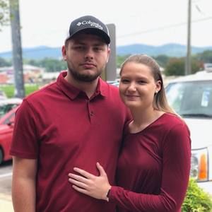 Meet your Posher, Caitlin